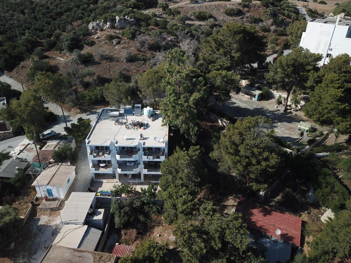 Seaside Apartments-Angela Кали-Лименес Экстерьер фото
